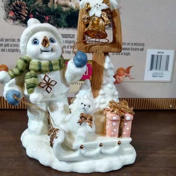 Porcelain snowman family - Picture 3 of 9